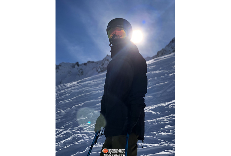 吴秀波滑雪